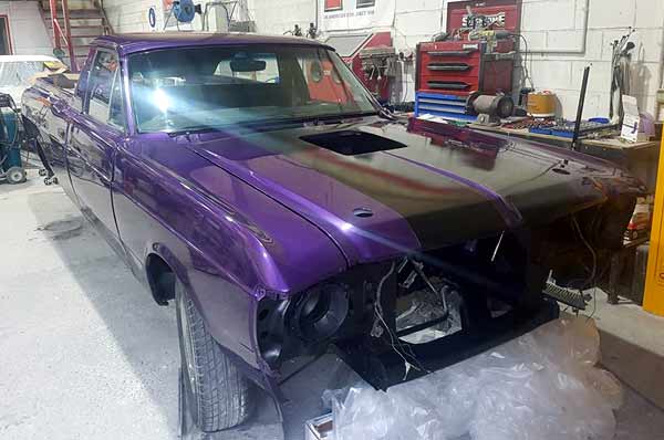 XY Ute paint in progress